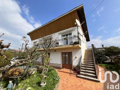 Maison - 160 m² - 8 pièces