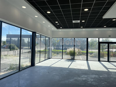 Local commercial - 230 m²