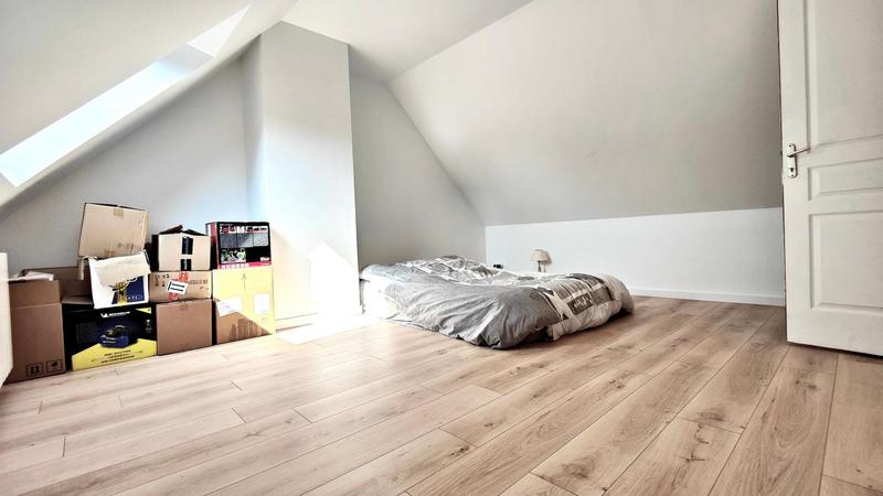 Pavillon - 105 m² - 4 pièces