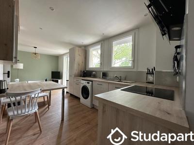 Chambre - 12 m² - 1 pièce