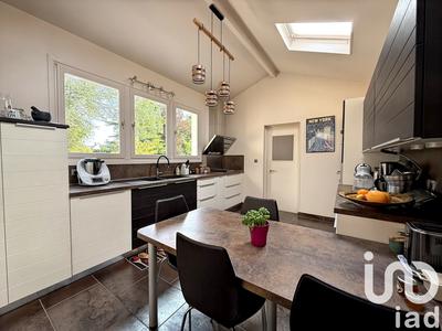 Maison - 255 m² - 10 pièces