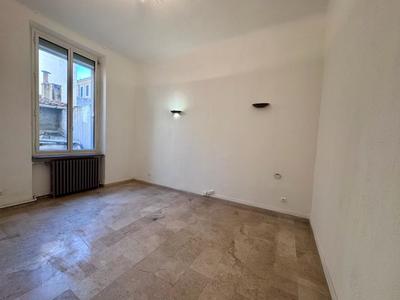 Appartement - 136 m² - 6 pièces
