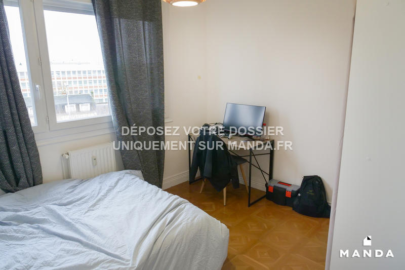 Chambre - 10 m² - 4 pièces