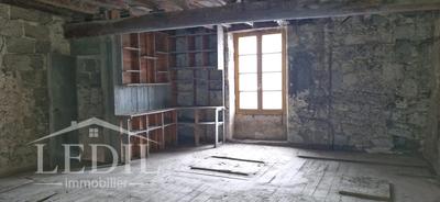 Maison - 80 m² - 2 pièces