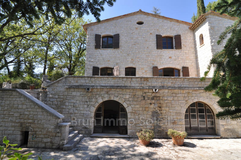 Maison en pierre - 250 m² - 8 pièces
