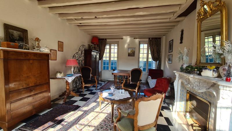 Maison - 203 m² - 8 pièces