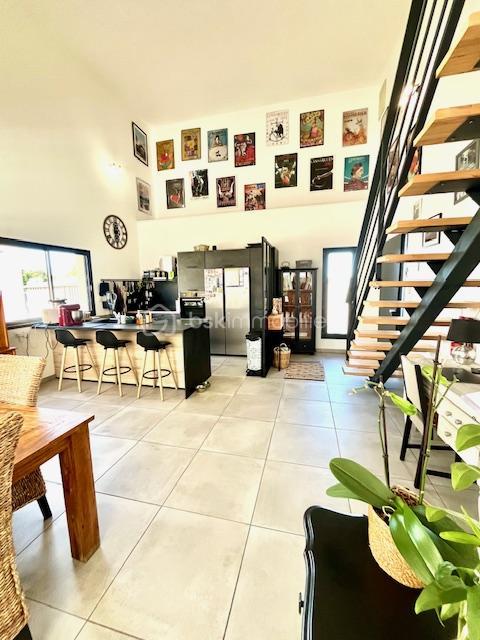 Maison - 107 m² - 4 pièces