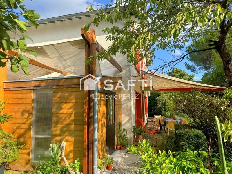 Maison - 219 m² - 8 pièces