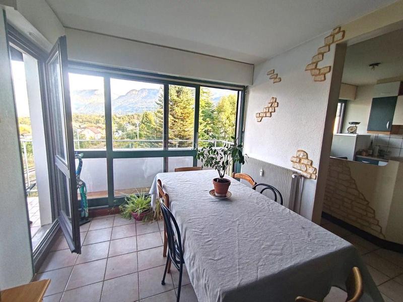 Appartement - 76 m² - 4 pièces