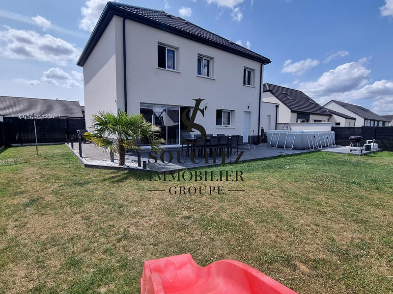 Maison - 165 m² - 8 pièces