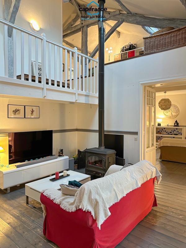 Propriété - 220 m² - 8 pièces