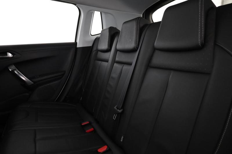 Peugeot 2008 1.6 Blue-HDi Feline Titane 120 ch