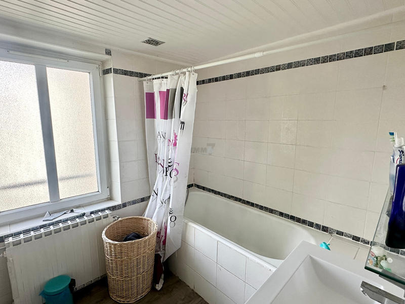 Maison - 170 m² - 6 pièces