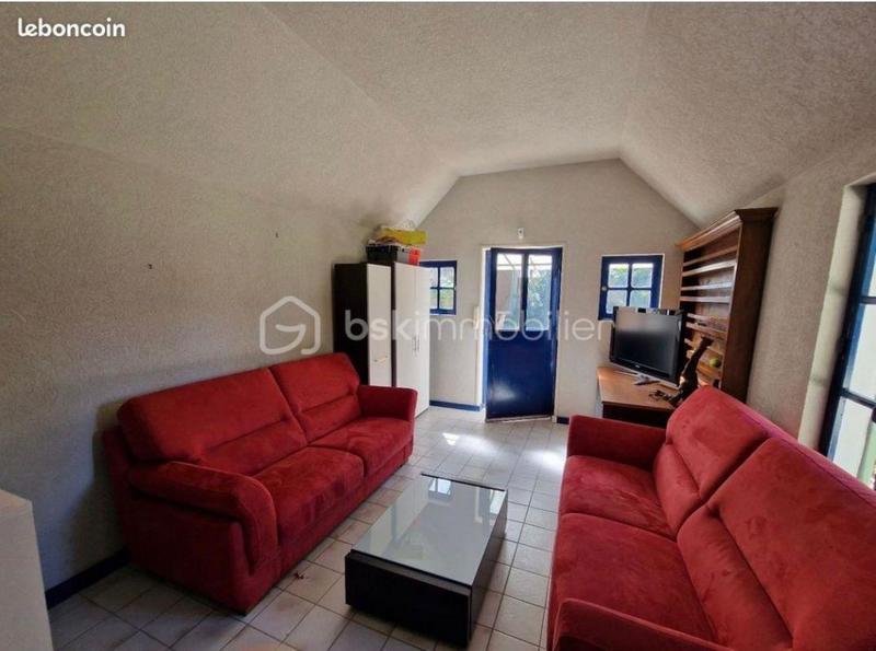 Demeure - 225 m² - 6 pièces