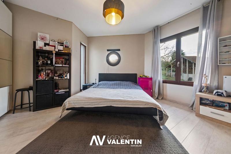 Maison - 195 m² - 6 pièces