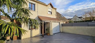 Maison - 100 m² - 5 pièces