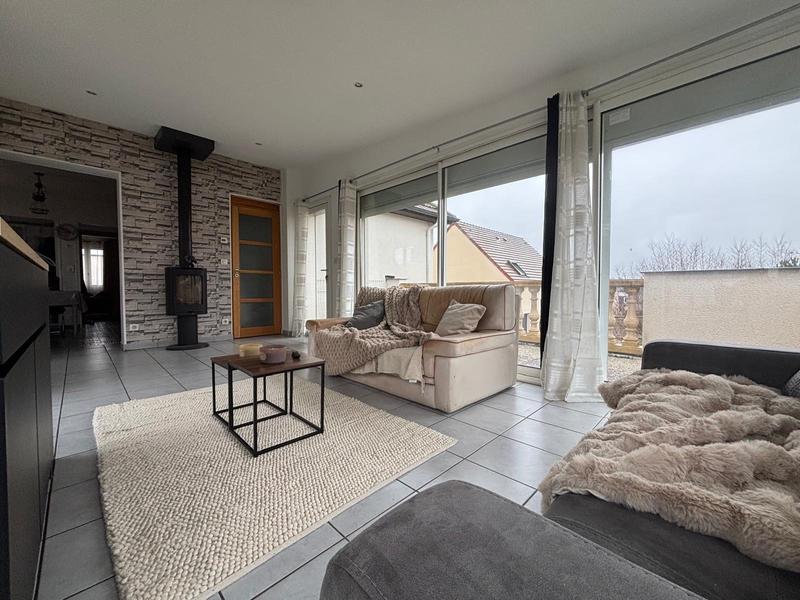 Maison - 163 m² - 7 pièces