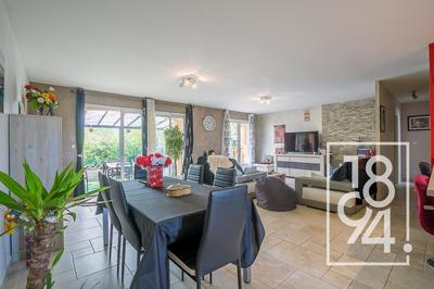 Maison - 111 m² - 4 pièces