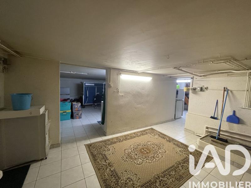 Maison - 180 m² - 7 pièces