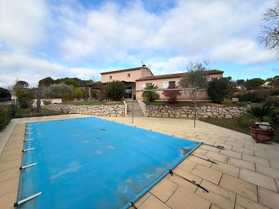 Maison - 167 m² - 6 pièces