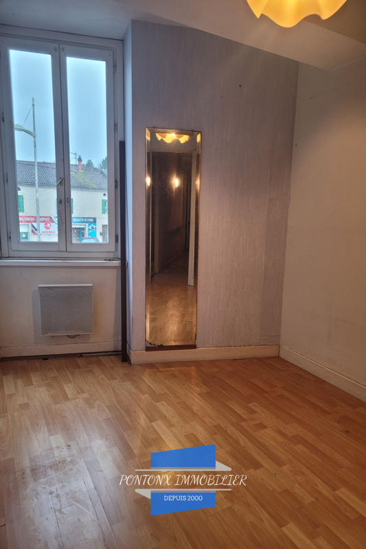 Maison - 185 m² - 7 pièces