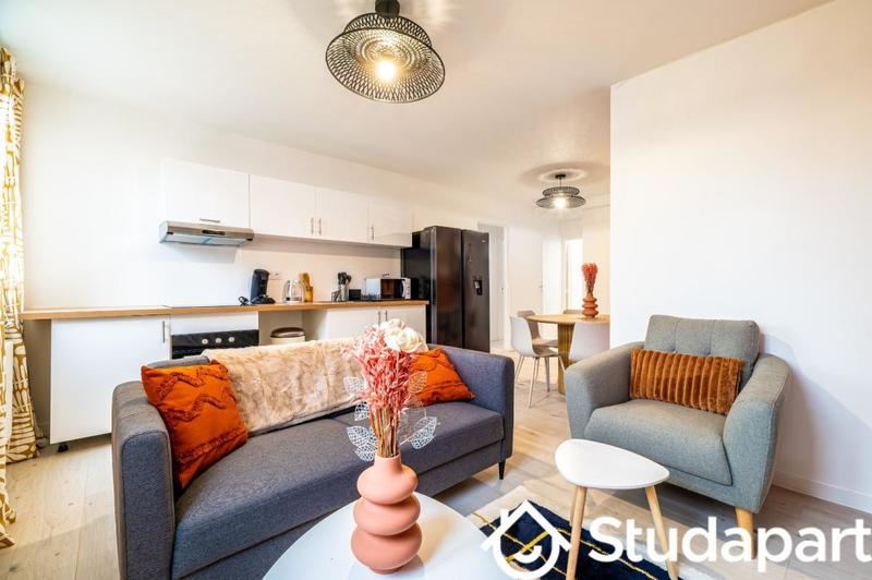 Chambre - 9 m² - 1 pièce