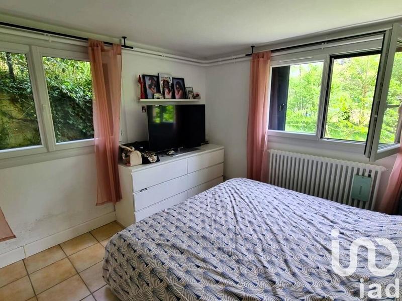 Maison - 275 m² - 10 pièces