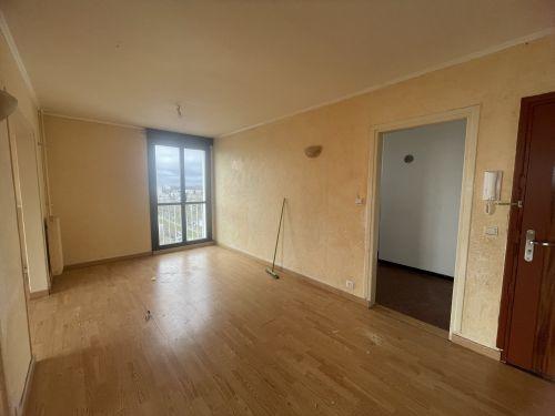 Appartement - 100 m² - 5 pièces