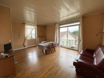 Appartement - 90 m² - 4 pièces