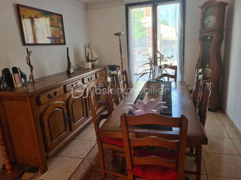 Maison - 151 m² - 8 pièces