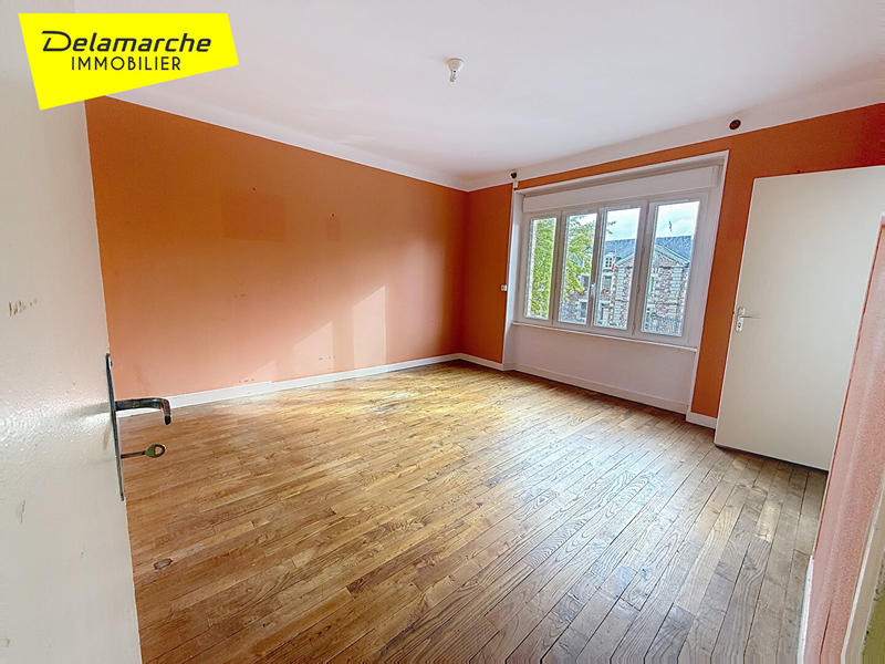 Maison - 201 m² - 9 pièces