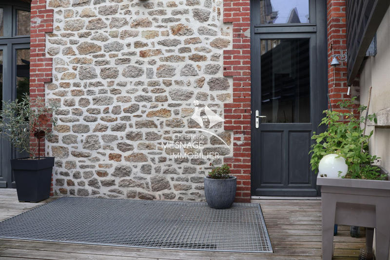 Appartement - 168 m² - 6 pièces