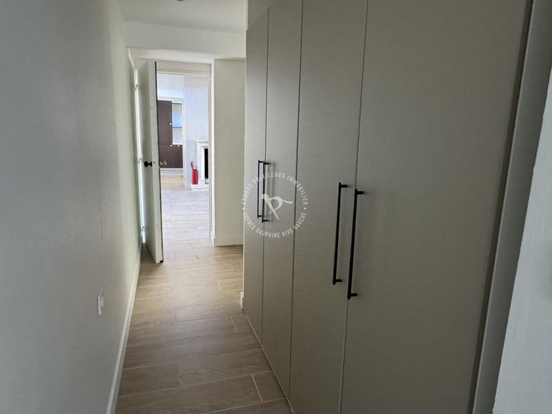 Appartement - 76 m² - 3 pièces