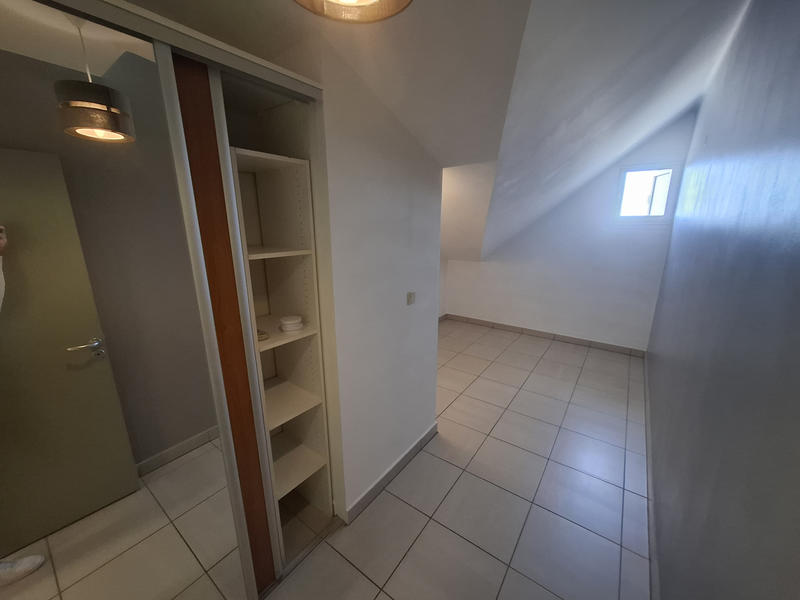 Appartement - 75 m² - 5 pièces