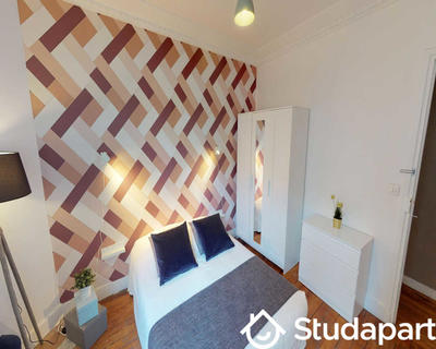 Chambre - 130 m² - 1 pièce