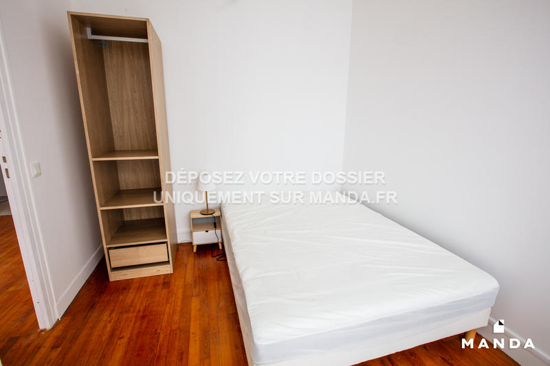 Chambre - 12 m² - 4 pièces
