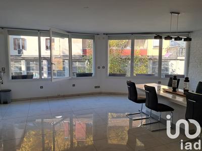 Appartement - 276 m² - 8 pièces