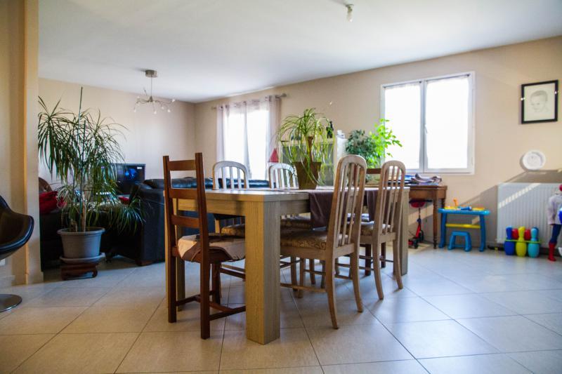 Maison - 104 m² - 6 pièces