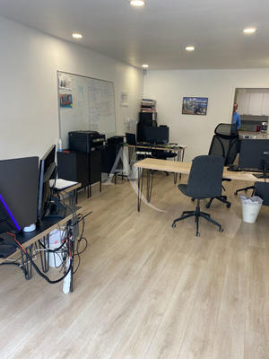 Local commercial - 25 m² - 1 pièce