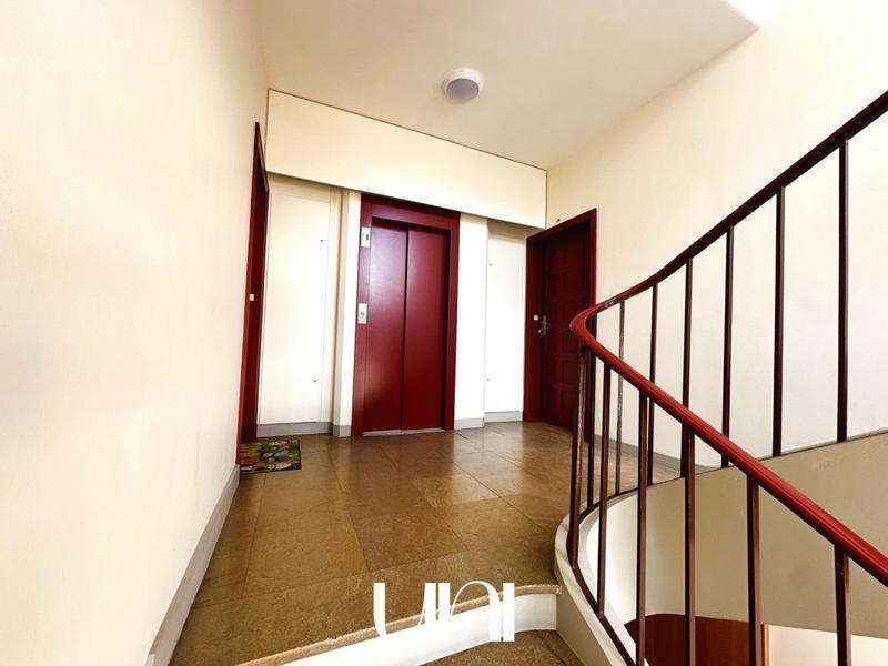 Appartement - 97 m² - 5 pièces