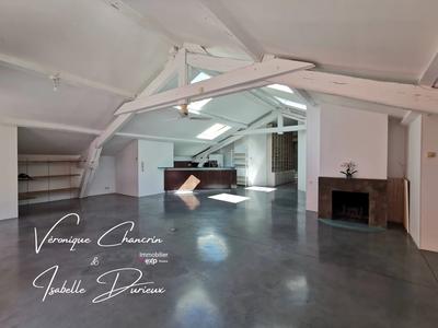Loft - 181 m² - 5 pièces