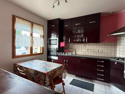 Maison - 111 m² - 4 pièces