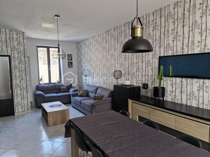 Maison - 77 m² - 5 pièces