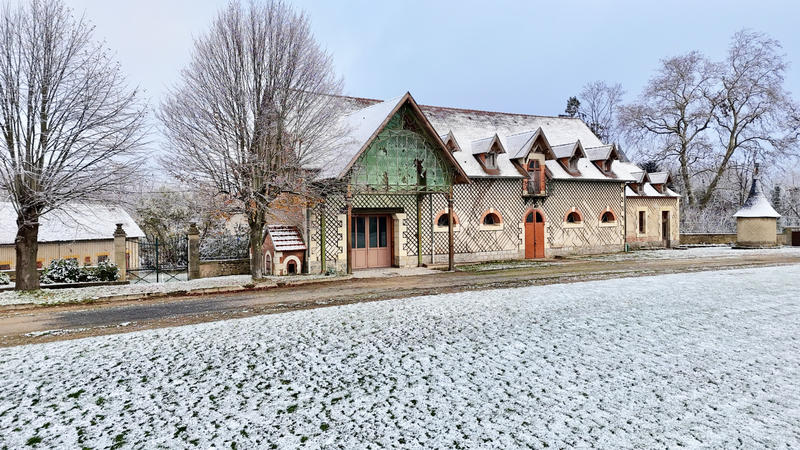 Château - 947 m² - 28 pièces