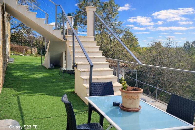 Maison - 190 m² - 7 pièces