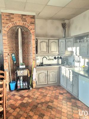 Maison - 300 m² - 5 pièces