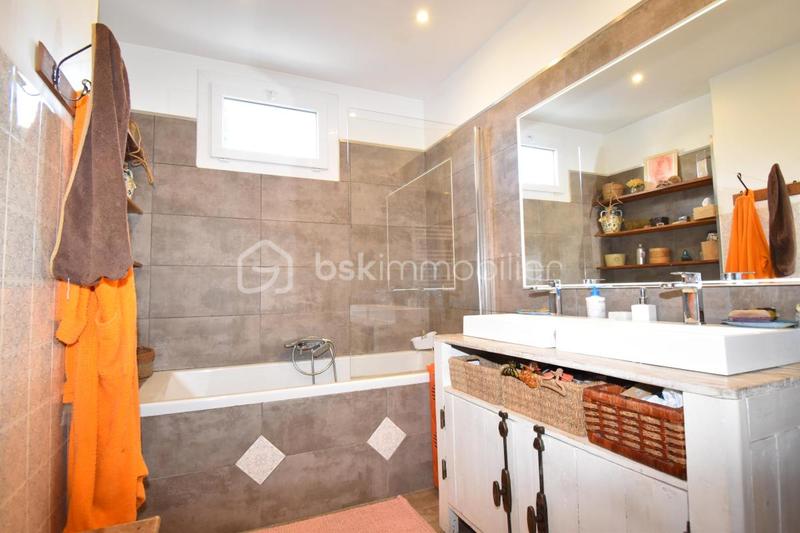 Appartement - 88 m² - 5 pièces