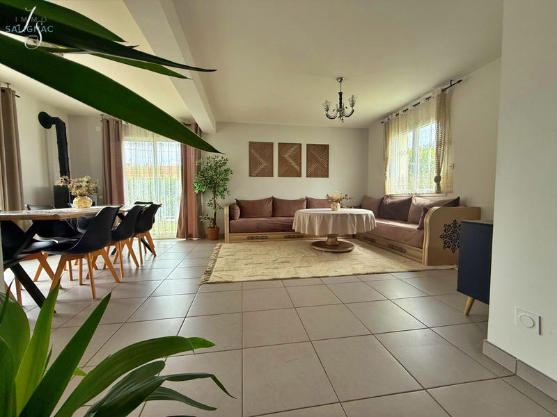 Maison - 97 m² - 4 pièces