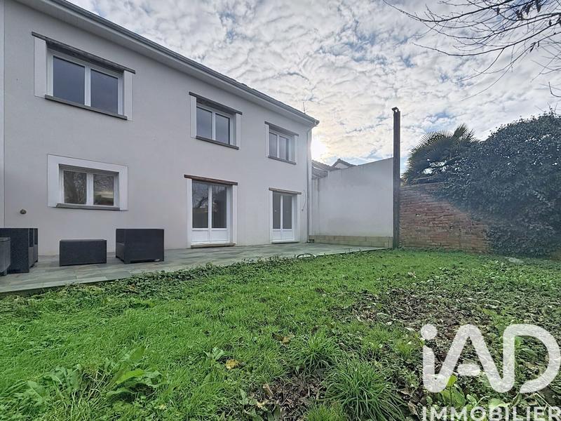 Maison - 127 m² - 7 pièces