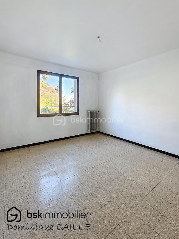Appartement - 91 m² - 3 pièces